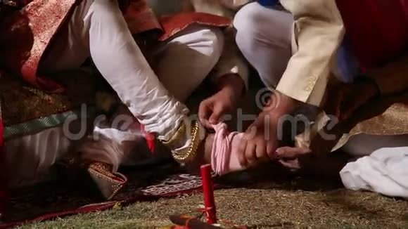 乔德普尔印度教传统婚礼仪式视频的预览图
