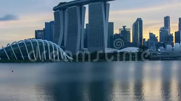 新加坡每天晚上日落时分视频的预览图