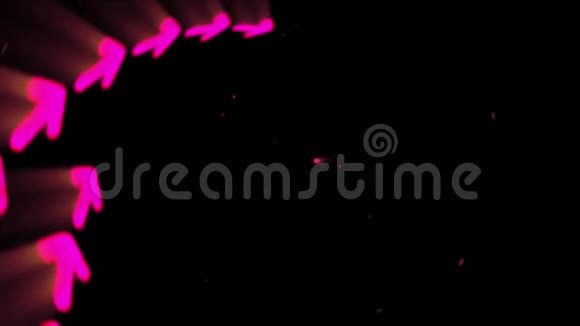 红色发光的霓虹箭飞行的未来主义现代箭头通信技术照亮隧道循环动画视频的预览图