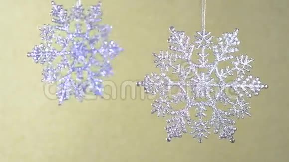 闪闪发光的钻石美丽的雪花视频的预览图