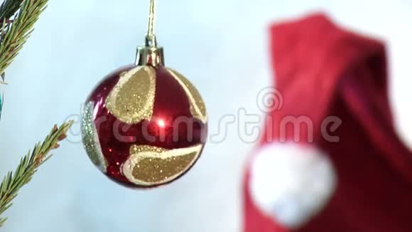 圣诞树玩具红领巾和圣诞老人视频的预览图