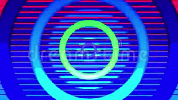 圆圈在粉红色和蓝色背景上移动视频的预览图