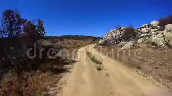 碧玉小径博雷戈沙漠CaPOV18视频的预览图