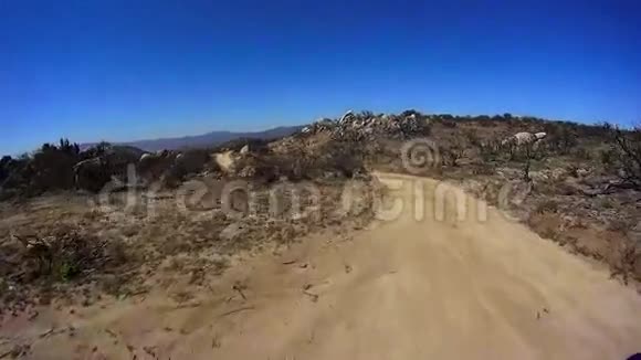 碧玉小径博尔雷戈沙漠视频的预览图