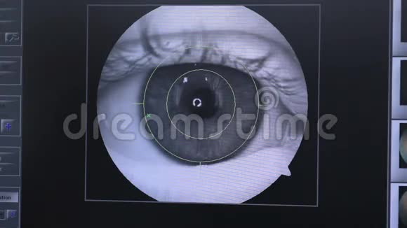 视网膜安全扫描眼睛角膜检查是否进入禁区视频的预览图