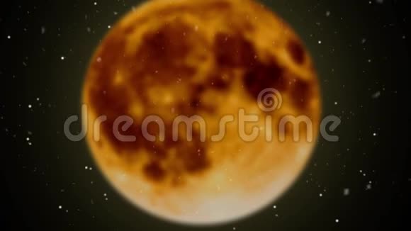 新年的烟火在炽热的月亮的背景上视频的预览图