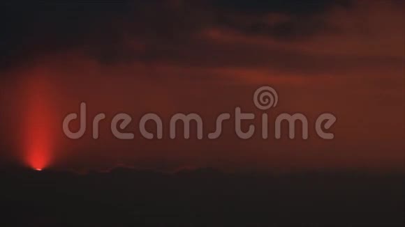 日出时云层上的阳光视频的预览图