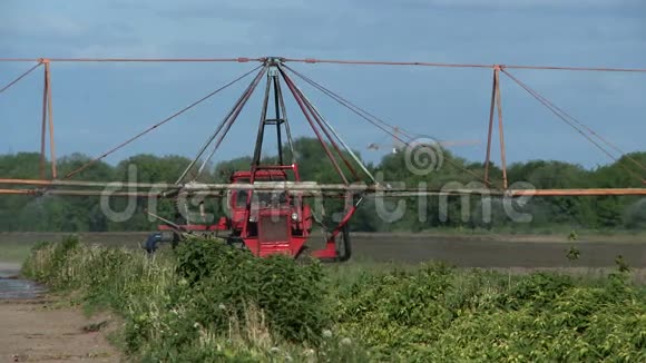 农场的系统灌溉视频的预览图