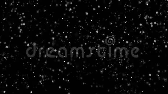 美丽的雪花片和飘雪无缝织绿幕动画视频的预览图
