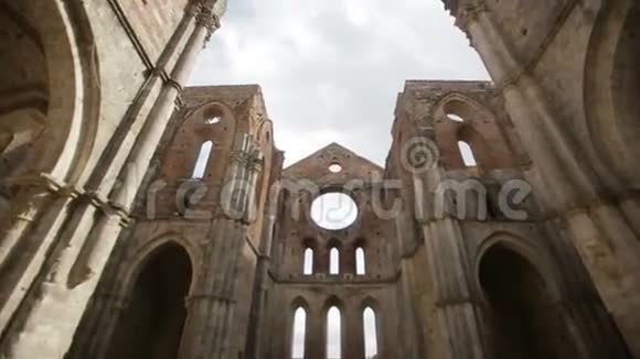 英国北约克郡惠特比修道院的内墙被毁英国文化遗产视频的预览图