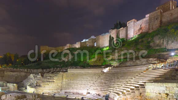 夜光马拉加城堡古里塞姆鲁日4k时间流逝西班牙视频的预览图