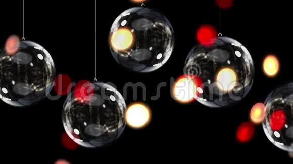 圣诞装饰品和五颜六色的光球视频的预览图