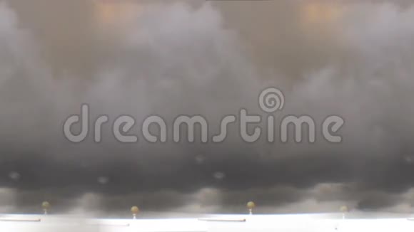 灰色积云循环视频的预览图
