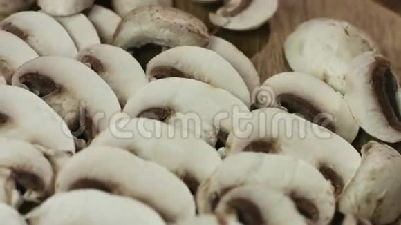 切片食用菌称为蘑菇视频的预览图