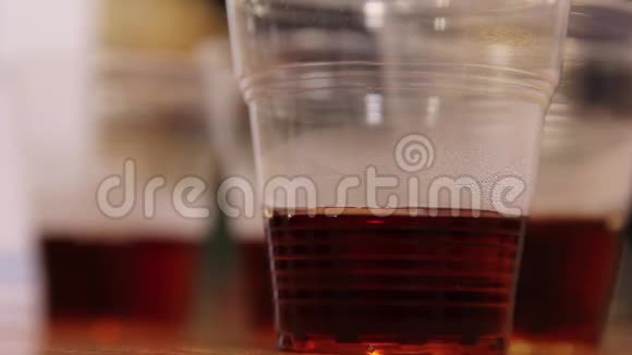 俄罗斯的红茶品茶和茶叶生产视频的预览图