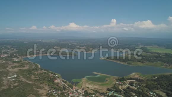 菲律宾保伊湖的景色视频的预览图