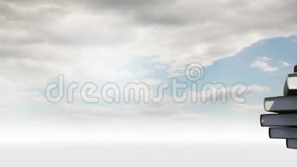 女商人看着乌云密布的天空中用书做的台阶视频的预览图