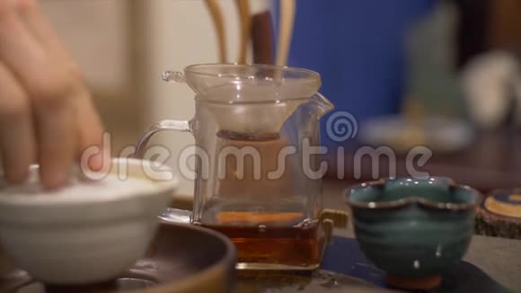 中国传统茶道的过程视频的预览图