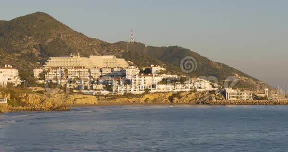 日落西山海岸酒店4k西班牙视频的预览图