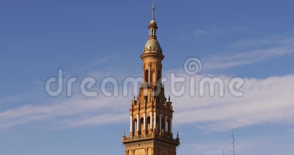 西班牙塞维利亚广场顶阳光明媚视频的预览图