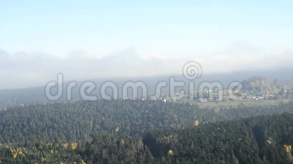 大博岩的景色视频的预览图