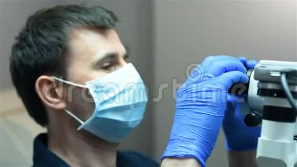 牙科用显微镜视频的预览图
