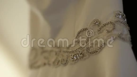 钻石布鲁克在豪华婚纱视频的预览图