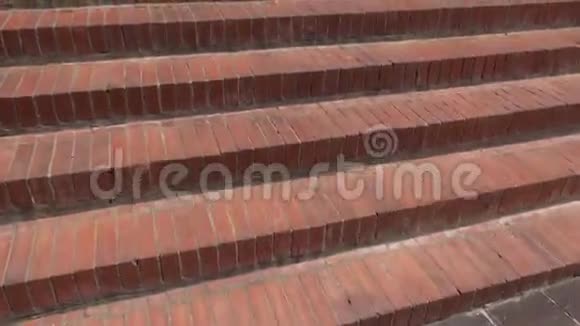 砖墙台阶楼梯楼梯视频的预览图