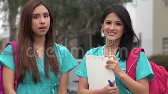 女学生护士视频的预览图
