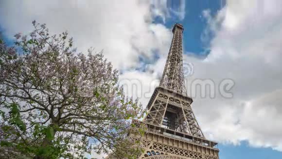 巴黎的埃菲尔铁塔时光流逝高段视频的预览图