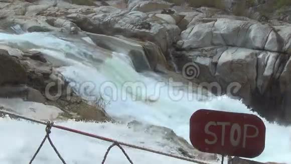 洋湾瀑布越南晴天瀑布急流标签停止视频的预览图