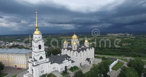 鸟瞰乌斯彭斯基大教堂视频的预览图