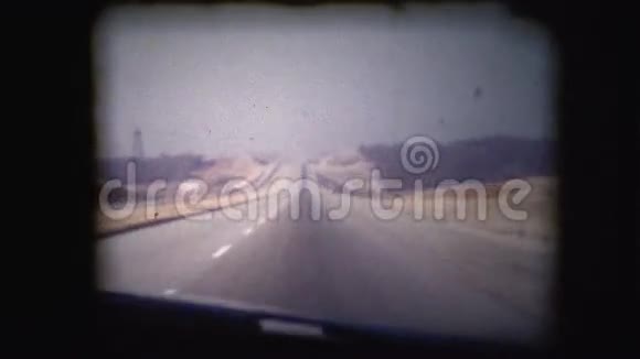 8毫米胶片透过车窗视频的预览图