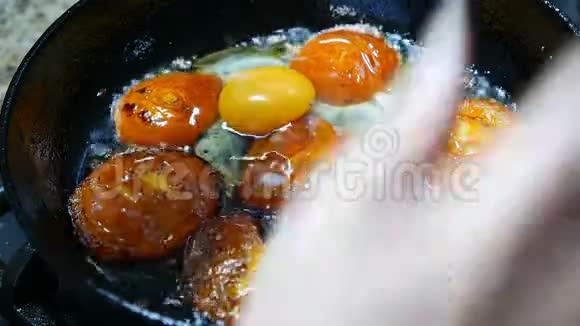 用西红柿炒鸡蛋视频的预览图