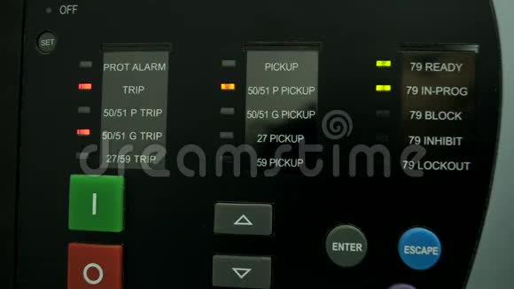 控制面板与闪烁的LED视频的预览图