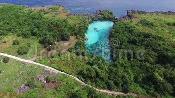 印度尼西亚苏姆巴岛周古里泻湖视频的预览图