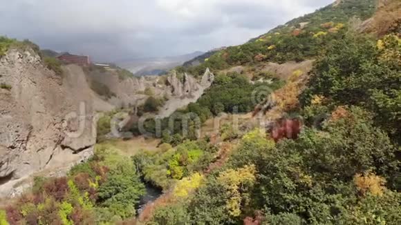 亚美尼亚杰穆克峡谷视频的预览图