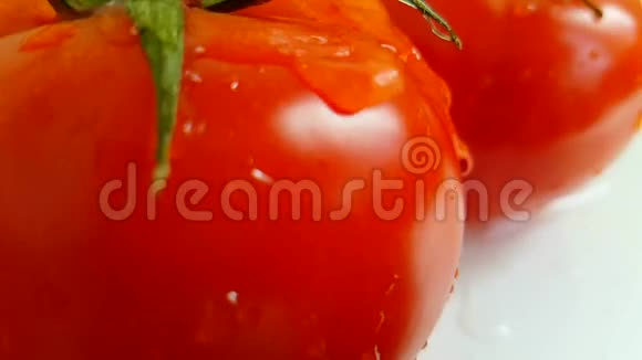 西红柿湿水波纹制剂清鲜视频的预览图