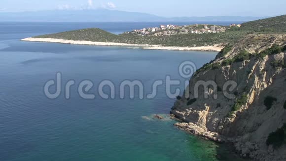 斯卡拉马里昂塔索斯希腊前的海岸线视频的预览图