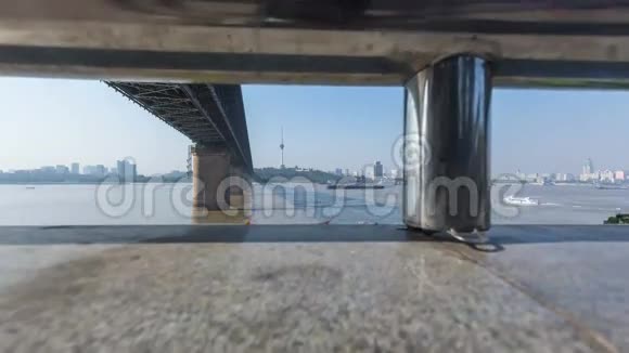 吴汉长江大桥的时差视频的预览图