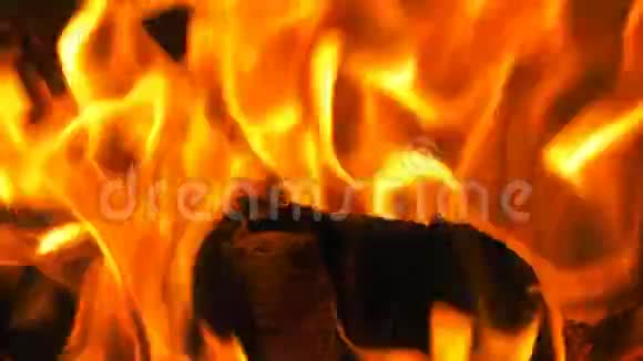 木火燃烧火焰运动视频的预览图