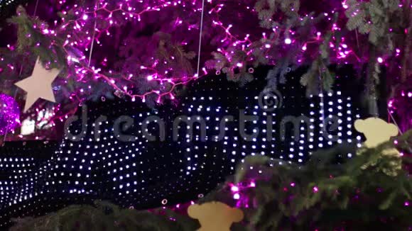 圣诞粉红LED轻树细节视频的预览图