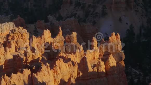 犹他州布莱斯峡谷国家公园的红崖视频的预览图
