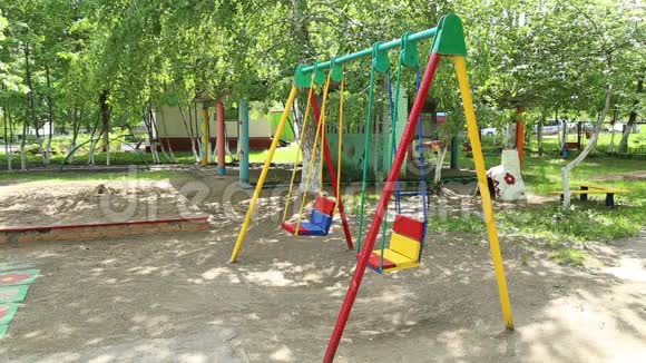 幼儿园的儿童游乐场视频的预览图