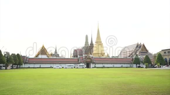 佛大皇宫翡翠佛殿配天青泰国曼谷地标视频的预览图