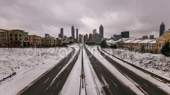 亚特兰大城市景观时间流逝雪视频的预览图