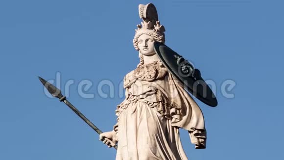 希腊女神雅典娜的经典雕像视频的预览图