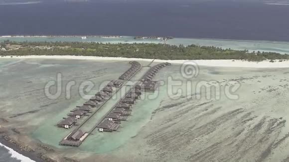 马尔代夫群岛的鸟瞰图视频的预览图