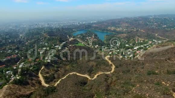 加州好莱坞山的空中视频视频的预览图
