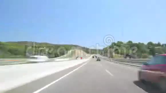 公路暴怒日公路摄像车时间过高S视频的预览图
